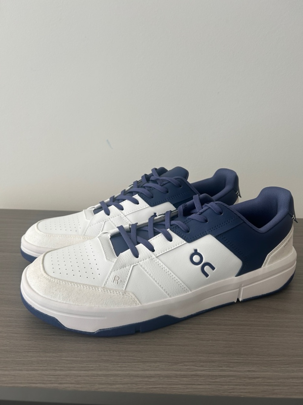 On Cloud “THE ROGER Clubhouse” Sneakers